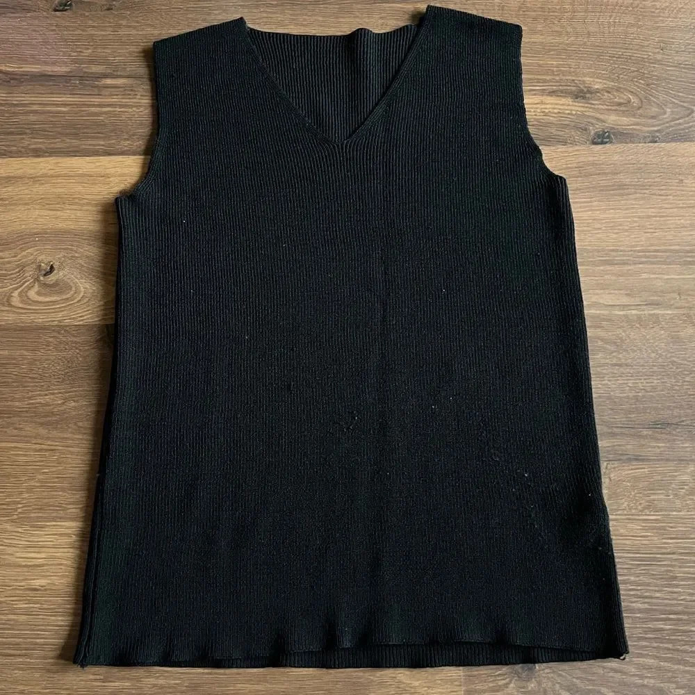 Knitted Black Top
